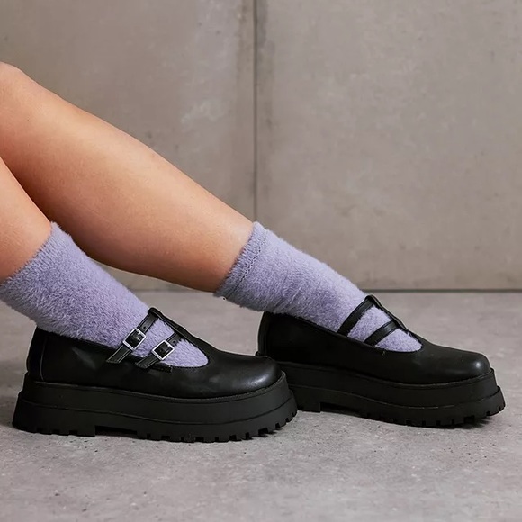 Urban Outfitters,  Platform Double-Strap Treaded Chunky platform shoes - Picture 4 of 6